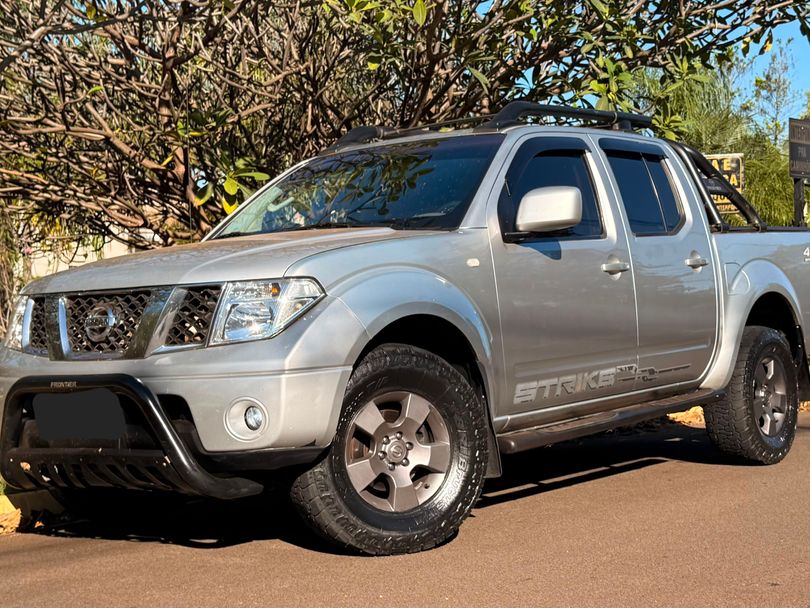 Nissan Frontier SE/SE Strik CD 4x4 2.5 TB Dies.