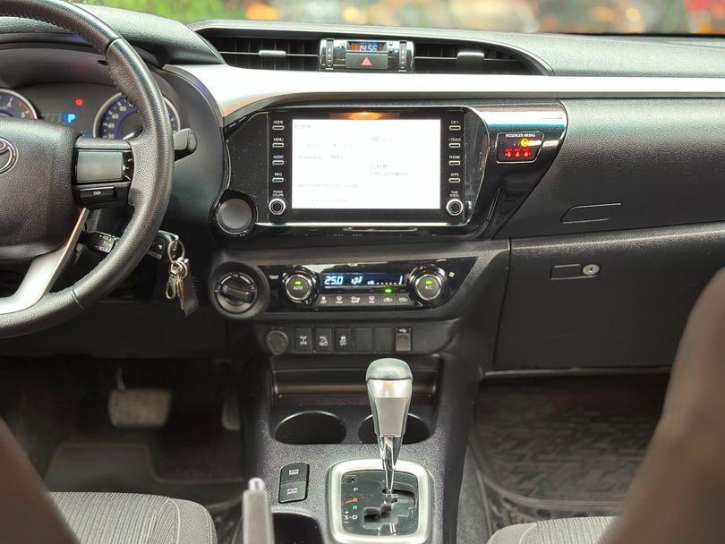Toyota Hilux CD SR 4x4 2.8 TDI Diesel Aut.
