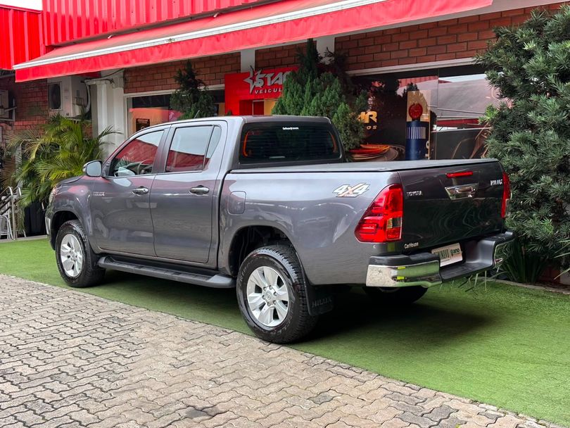 Toyota Hilux CD SR 4x4 2.8 TDI Diesel Aut.