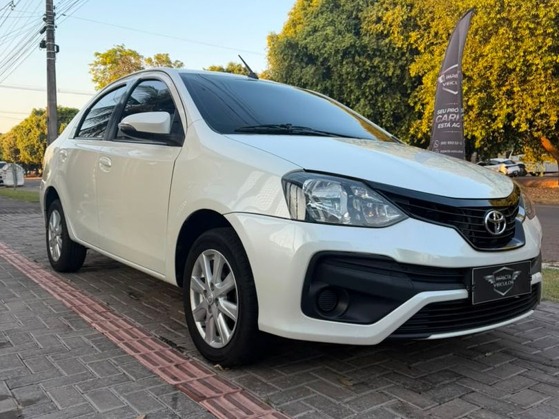 Toyota ETIOS X Plus Sedan 1.5 Flex 16V 4p Aut.