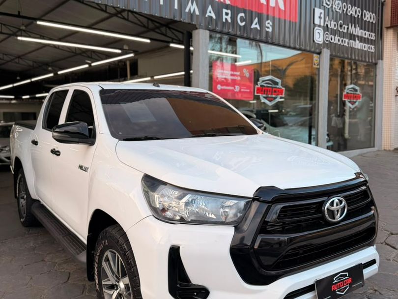 Toyota Hilux CD 4x4 2.8 Diesel Mec.