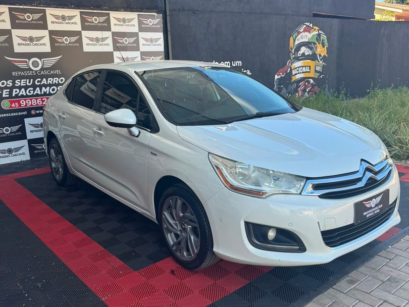 Citroën C4 LOUNGE Exclusive 1.6 Turbo 4p Aut.