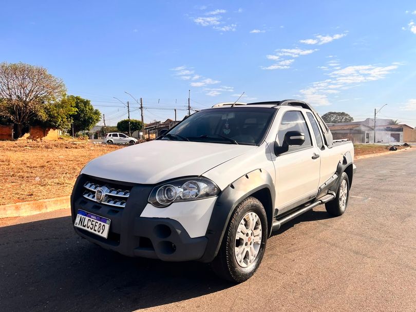 Fiat Strada Adventure1.8/ 1.8 LOCKER Flex CD