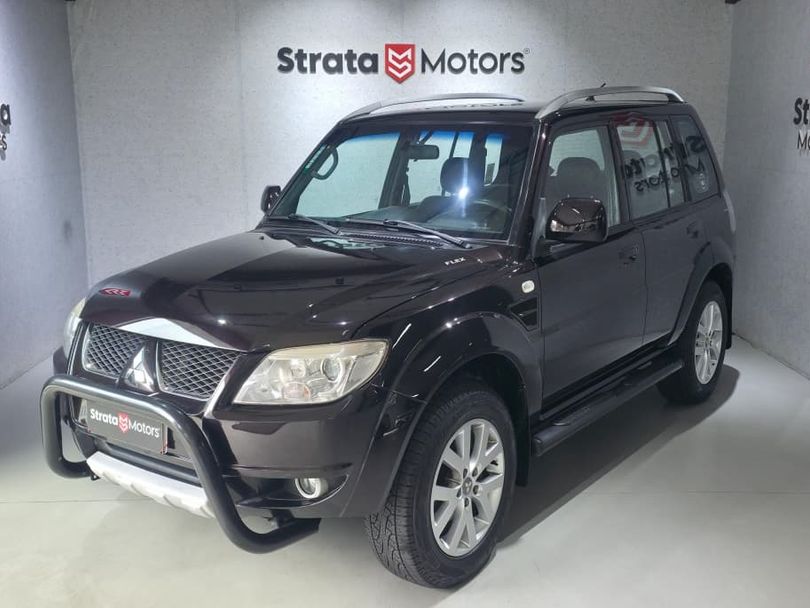 Mitsubishi Pajero TR4 2.0/ 2.0 Flex 16V 4x4 Aut.