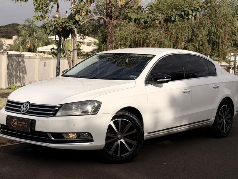 VolksWagen Passat TB 2.0 FSI/TSI 211cv Tiptronic 4p