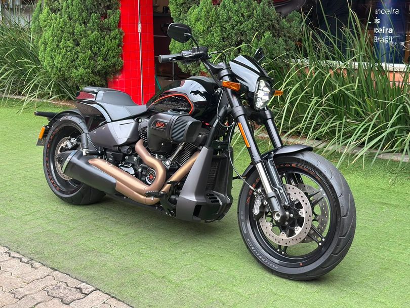 Harley SOFTAIL FXDR