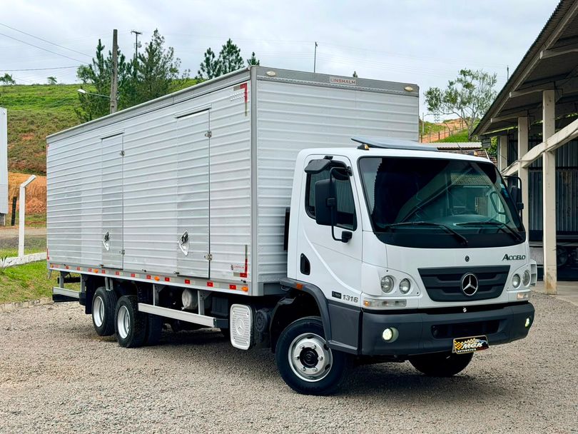 MERCEDES-BENZ Accelo 1316 6x2 2p (diesel)(E5)