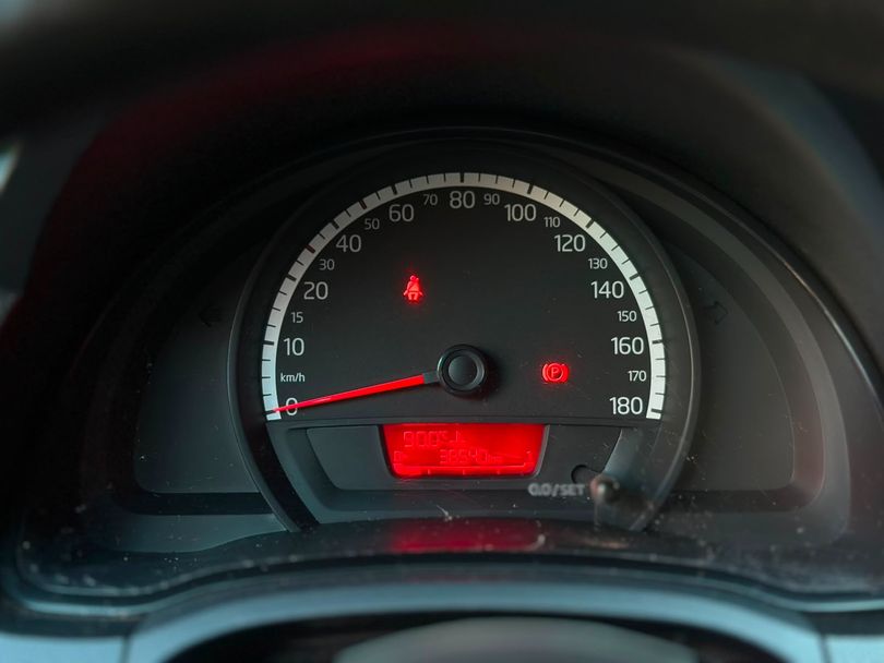 VolksWagen up! take 1.0 Total Flex 12V 5p