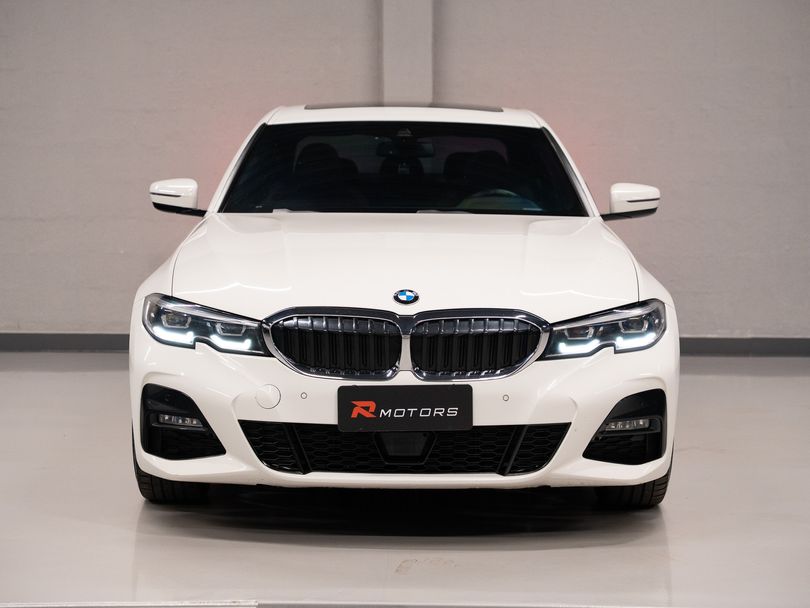 BMW 320i Active Flex