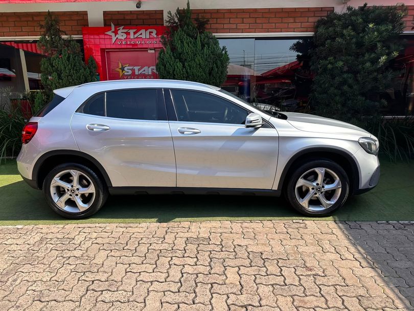 Mercedes GLA 200 Style 1.6 TB 16V/Flex Aut.