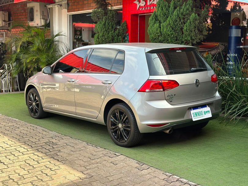 VolksWagen Golf Comfortline 1.0 TSI Total Flex Mec.