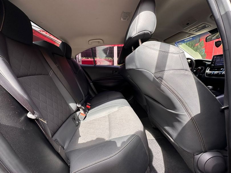 Toyota Corolla GLi 2.0 16V Flex Aut.