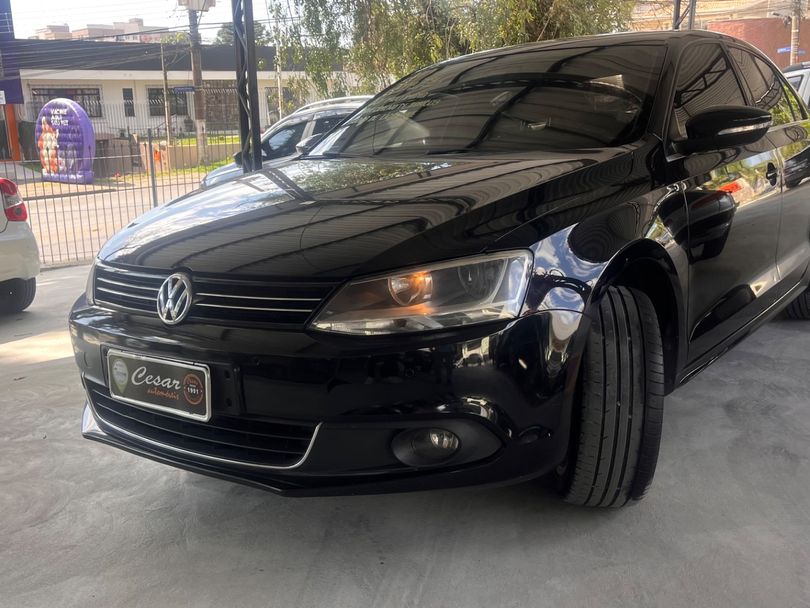 VolksWagen JETTA Highline 2.0 TSI 16V 4p Tiptronic