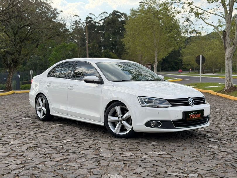 VolksWagen JETTA Comfortline 2.0 T.Flex 8V 4p Tipt.