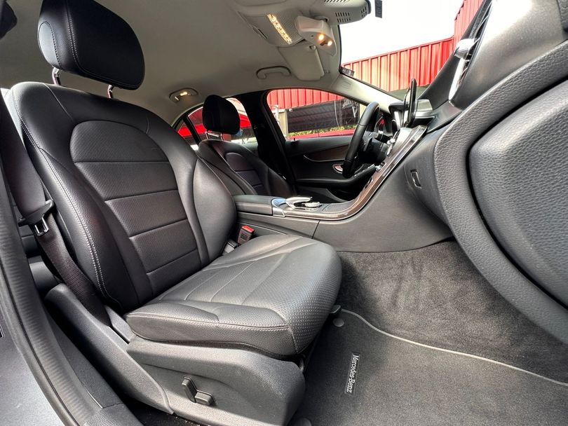 Mercedes C-180 CGI Exc. 1.6/1.6 Flex TB 16V  Aut.