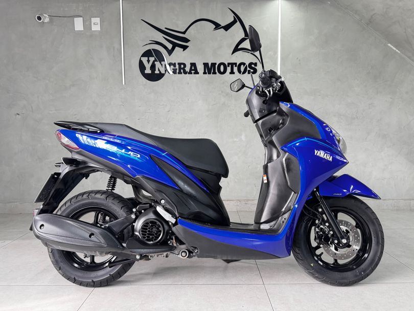 YAMAHA FLUO 125 CONNECTED 
