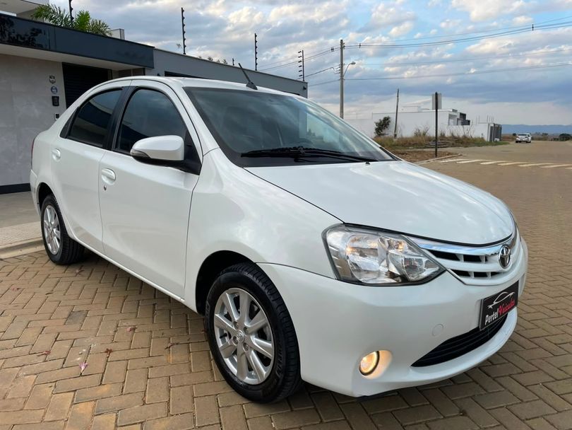 Toyota ETIOS X Sedan 1.5 Flex 16V 4p Aut.