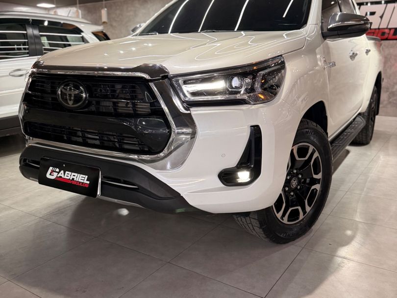 Toyota Hilux CD SRX 4x4 2.8 TDI 16V Diesel Aut.