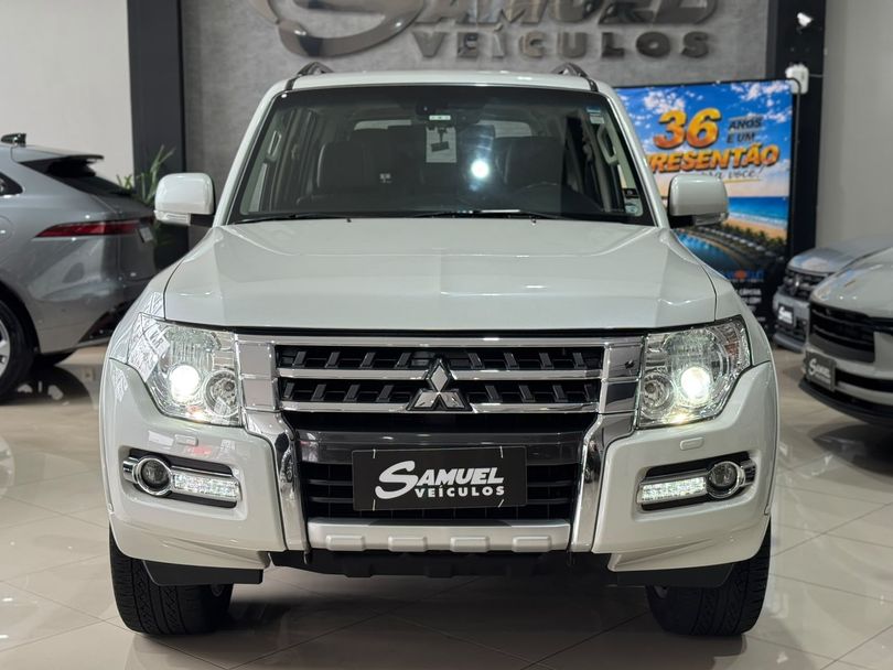 Mitsubishi Pajero HPE Full 3.2 4x4 T.I.Dies. 5p Aut