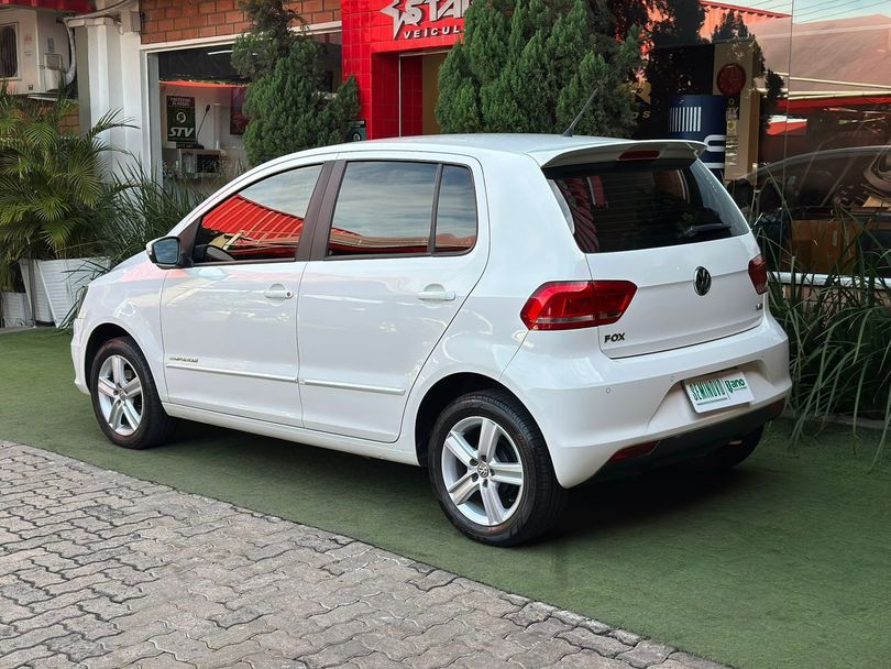 VolksWagen Fox Comfortline 1.6 Flex 8V 5p