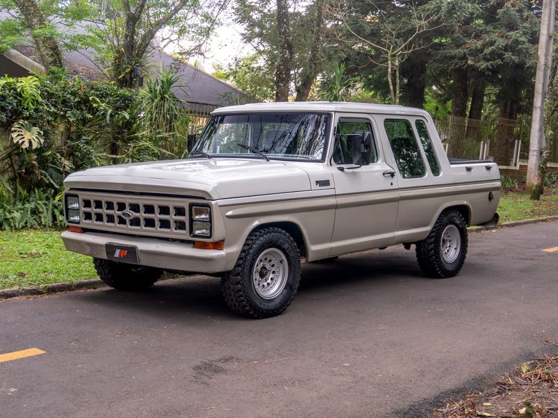 Ford F-1000 S. S. Diesel / S.S. Diesel Turbo
