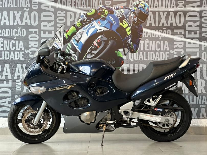 SUZUKI GSX 750 F