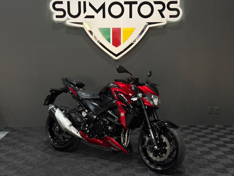 SUZUKI GSX-S 750
