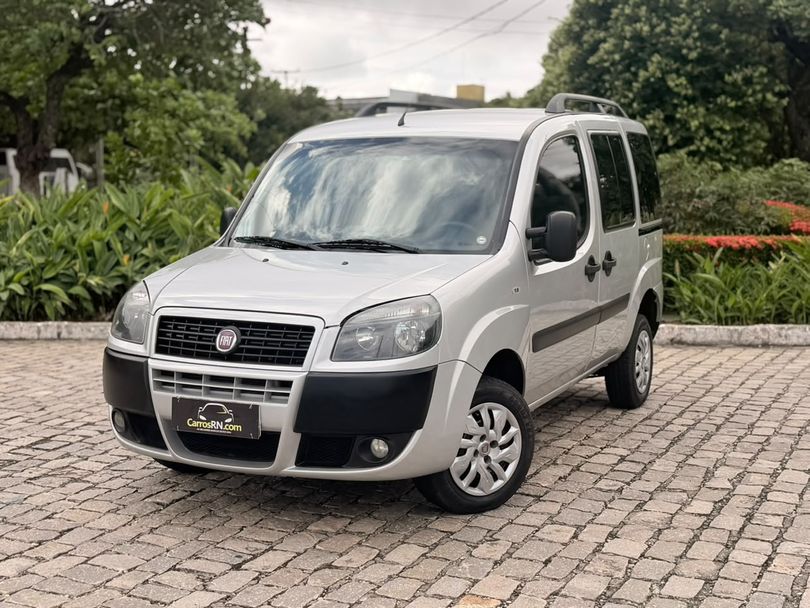 Fiat Doblo ESSENCE 1.8 Flex 16V 5p