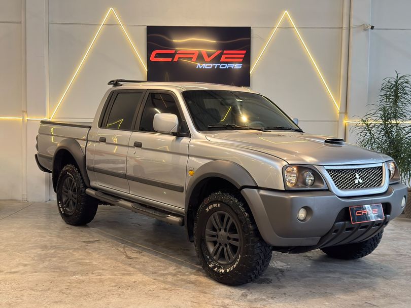Mitsubishi L200 OUTDOOR HPE 2.5 4x4 CD T.Dies. Mec.