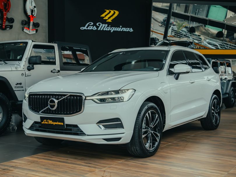 Volvo XC 60 T-8 MOMENTUM 2.0 (Híbrido)