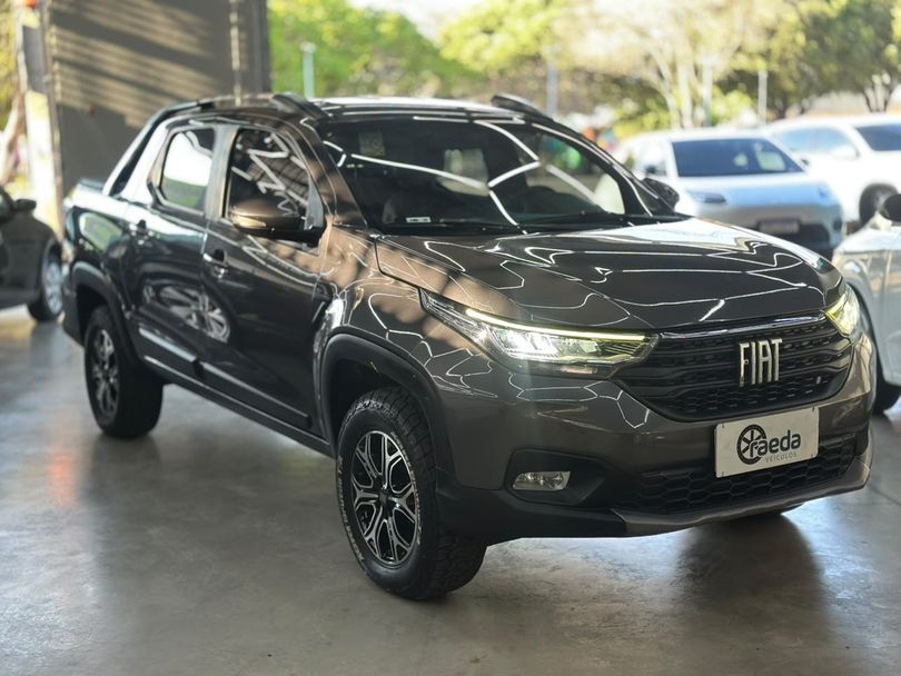 Fiat Strada Volcano 1.3 Flex 8V CD