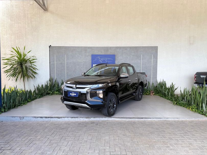 Mitsubishi L200 Triton Sport HPE 2.4 CD Diesel Aut.