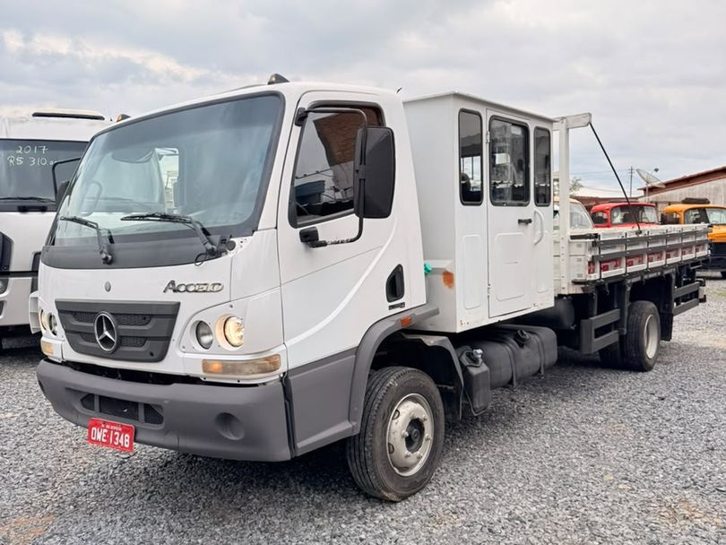 MERCEDES-BENZ Accelo 815 2p (diesel) (E5)