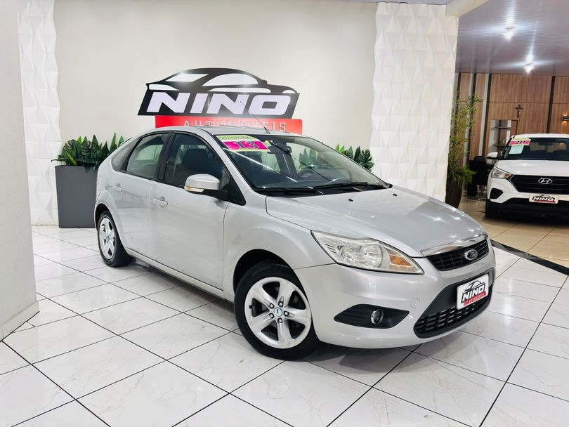Ford Focus 1.6 S/SE/SE Plus Flex 8V/16V  5p