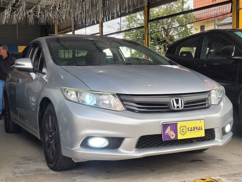 Honda Civic Sedan EXS 1.8/1.8 Flex 16V Aut. 4p