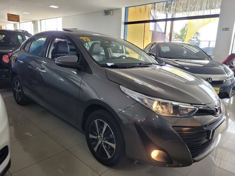 Toyota YARIS XLS Sedan 1.5 Flex 16V 4p Aut.