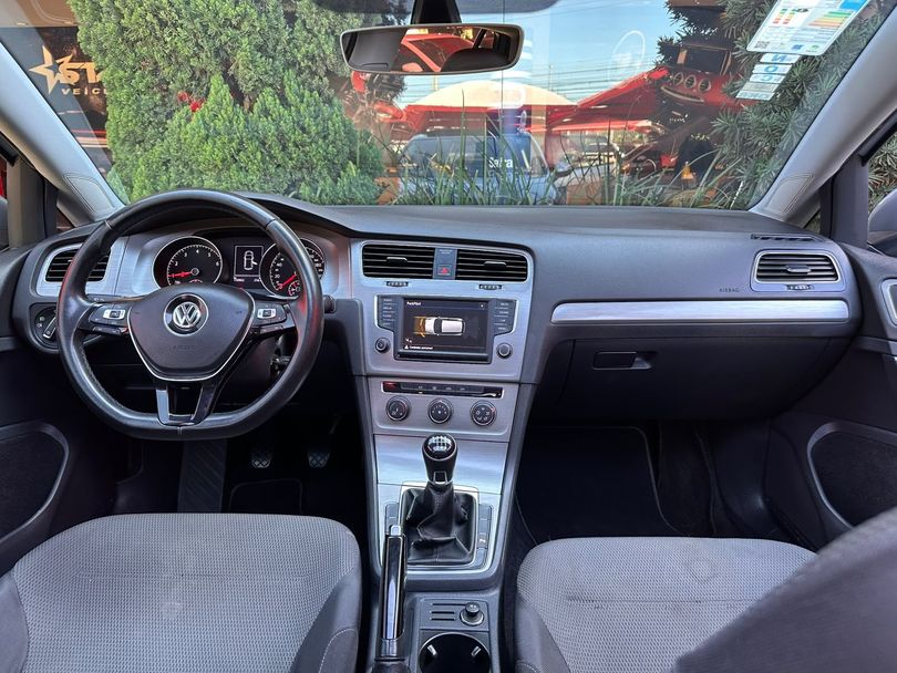 VolksWagen Golf Comfortline 1.0 TSI Total Flex Mec.