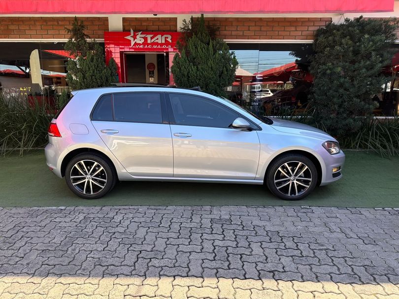 VolksWagen Golf Comfortline 1.0 TSI Total Flex Mec.