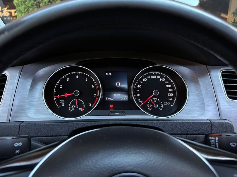 VolksWagen Golf Comfortline 1.0 TSI Total Flex Mec.