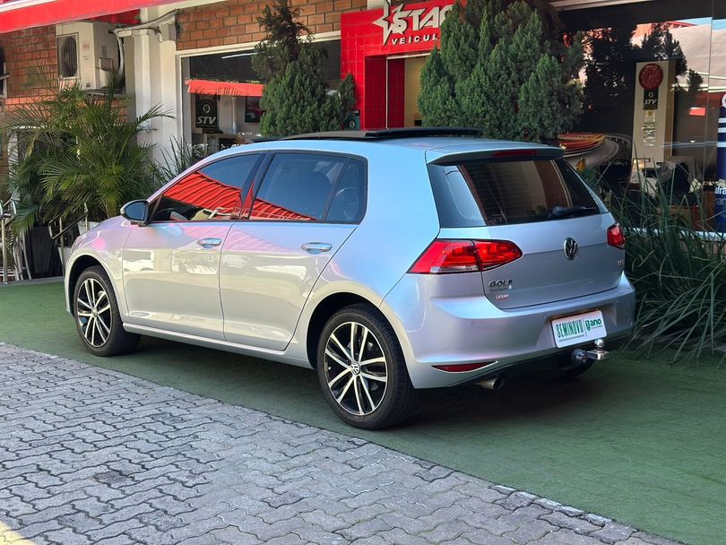 VolksWagen Golf Comfortline 1.0 TSI Total Flex Mec.