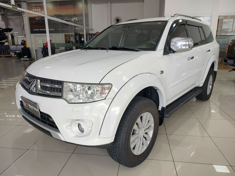 Mitsubishi Pajero DAKAR HPE 3.2 4x4 T.I Dies 5p Aut