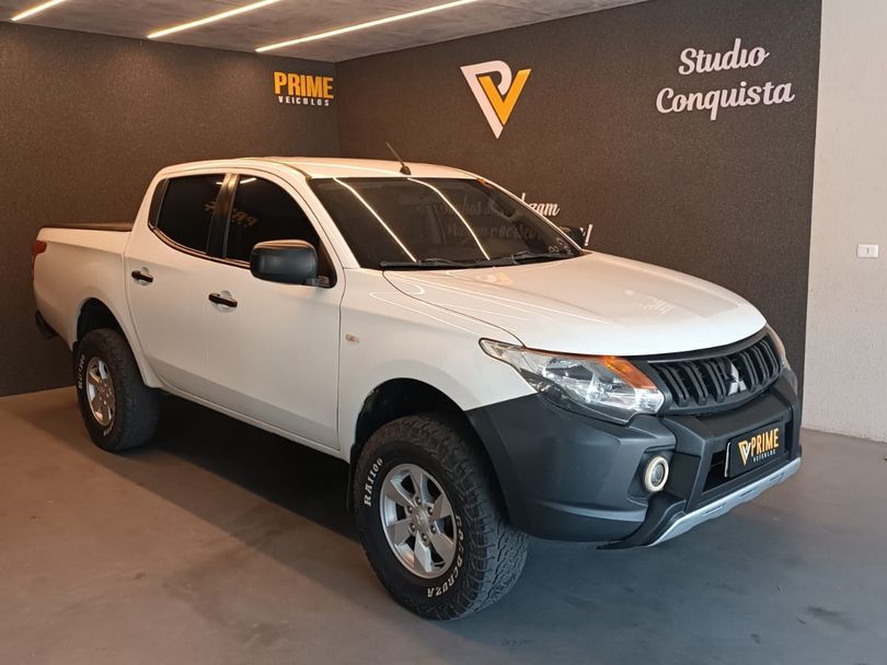 Mitsubishi L200 Triton Sport GLX 2.4 CD Diesel Mec.