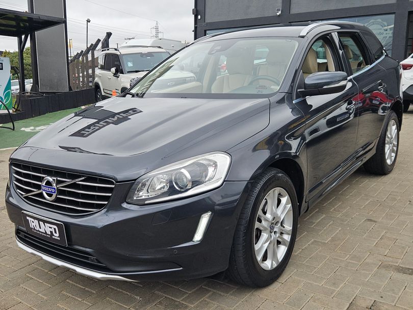Volvo XC 60 T-5 R-DESIGN 2.0 FWD 5p