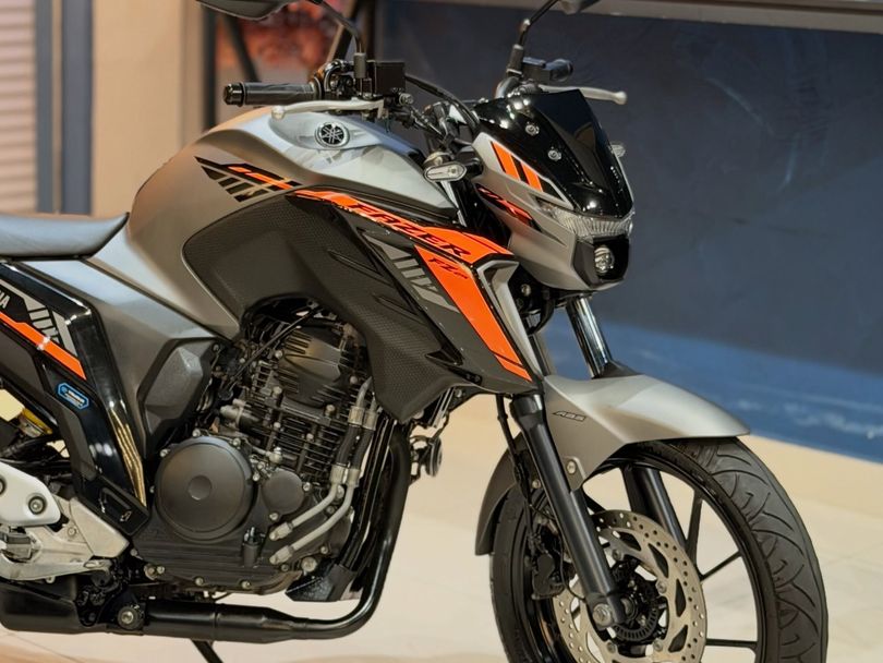YAMAHA FZ25 250 FAZER CONNECTED