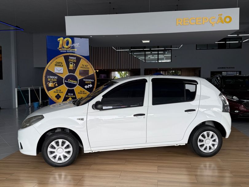 Renault SANDERO Authentique Hi-Flex 1.0 16V 5p