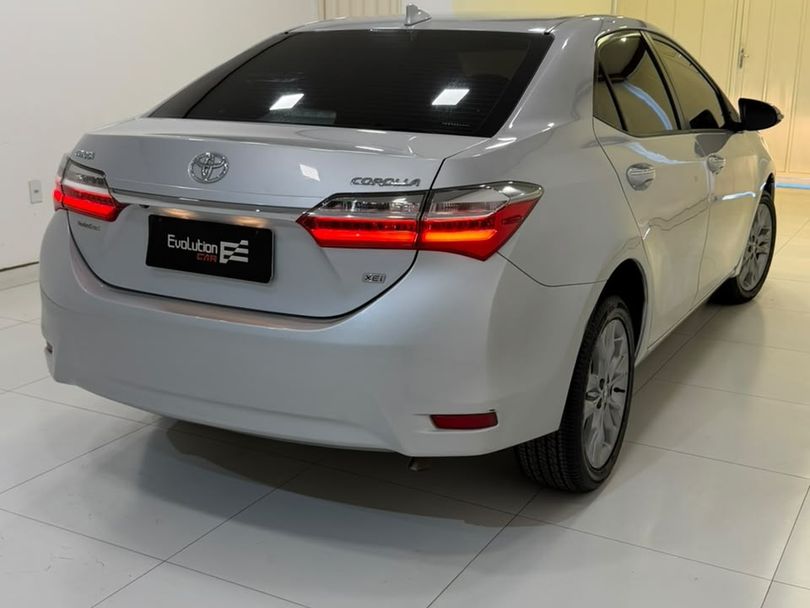 Toyota Corolla XEi 2.0 Flex 16V Aut.