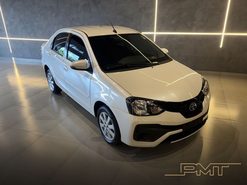 Toyota ETIOS X Plus Sedan 1.5 Flex 16V 4p Aut.