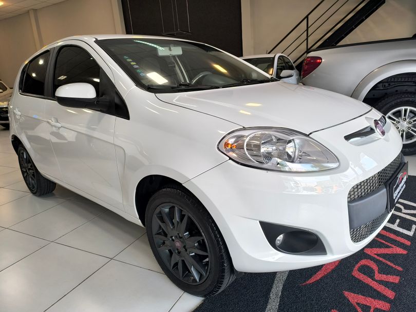 Fiat Palio ESSENCE 1.6 Flex 16V 5p