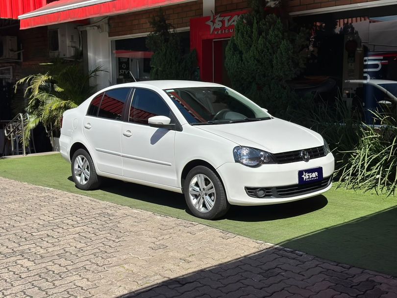 VolksWagen Polo Sedan I MOTION  1.6 Total Flex  4p