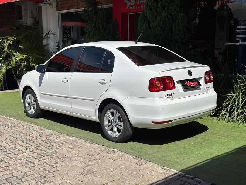 VolksWagen Polo Sedan I MOTION  1.6 Total Flex  4p